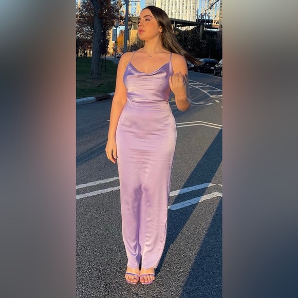 NaaNaa Dresses & Skirts - NaaNaa satin dress in lavender.